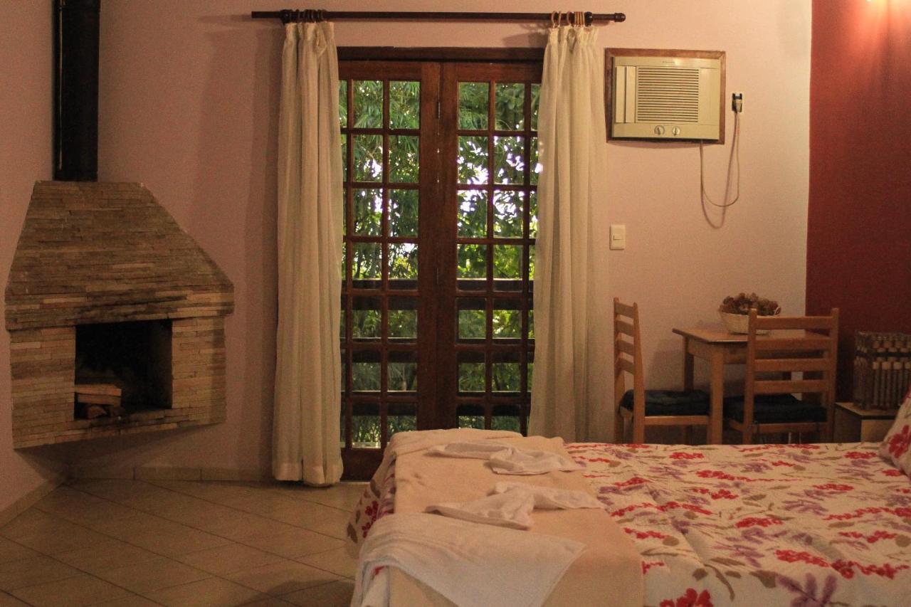 Pousada Riacho Da Serra Penedo  Εξωτερικό φωτογραφία
